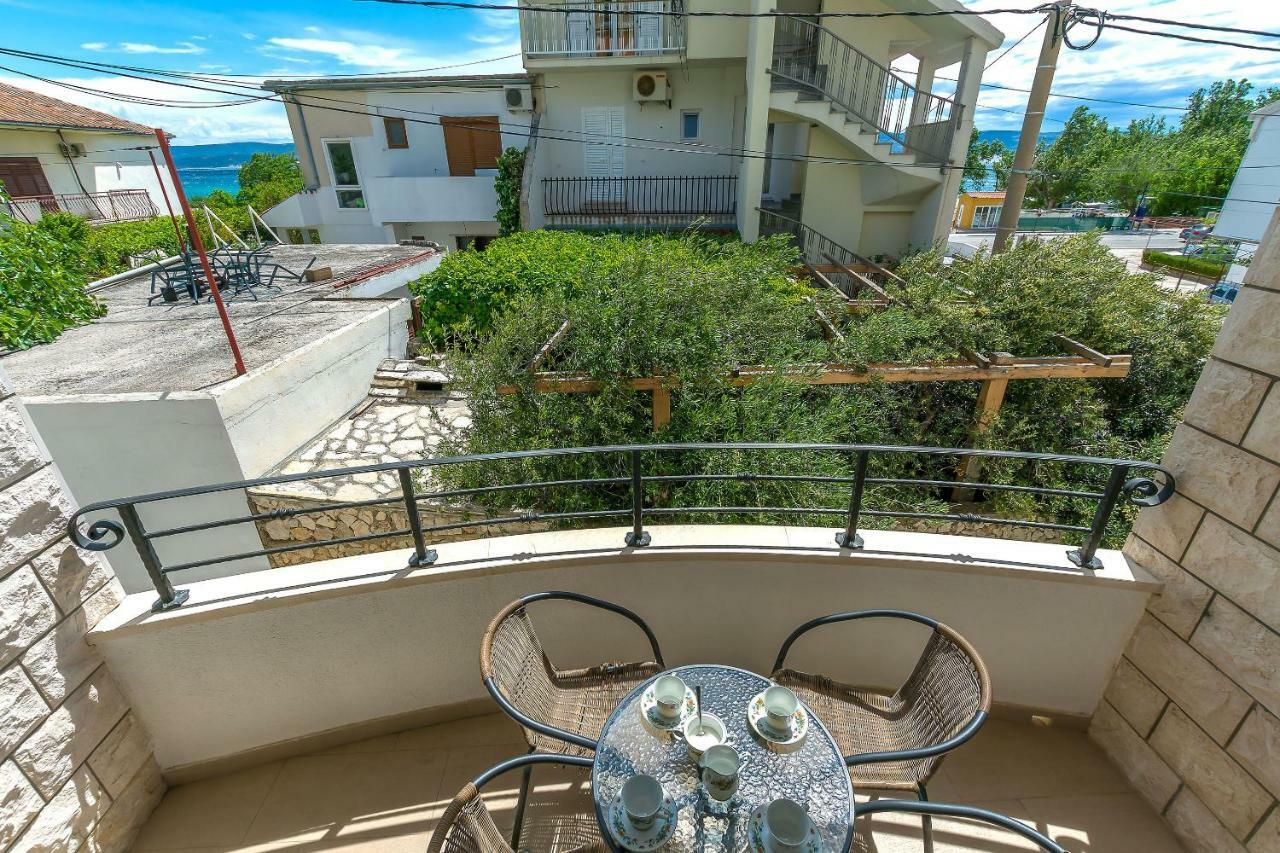 Apartments Villa Aquamarine Duce Exterior photo